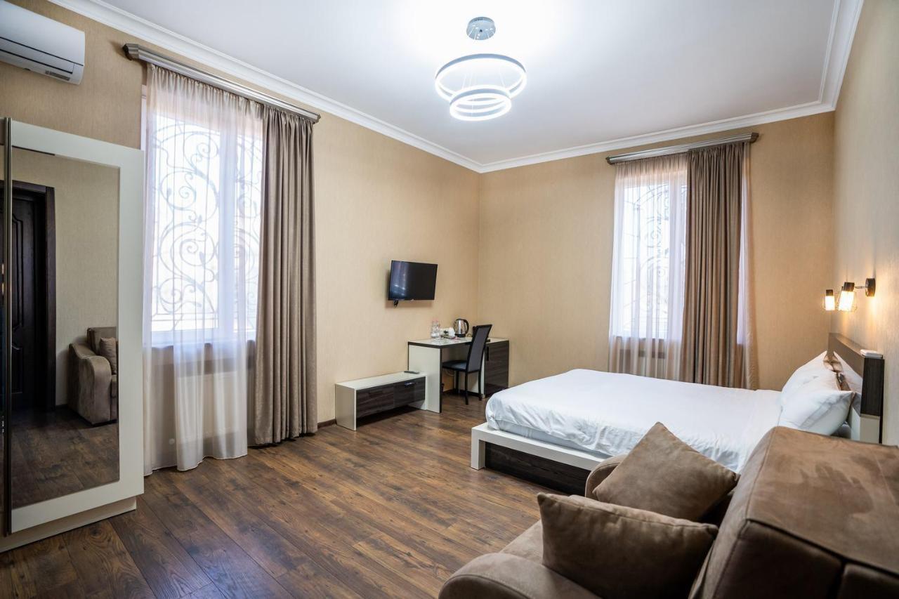 Siberia Hotel Tbiliszi Kültér fotó