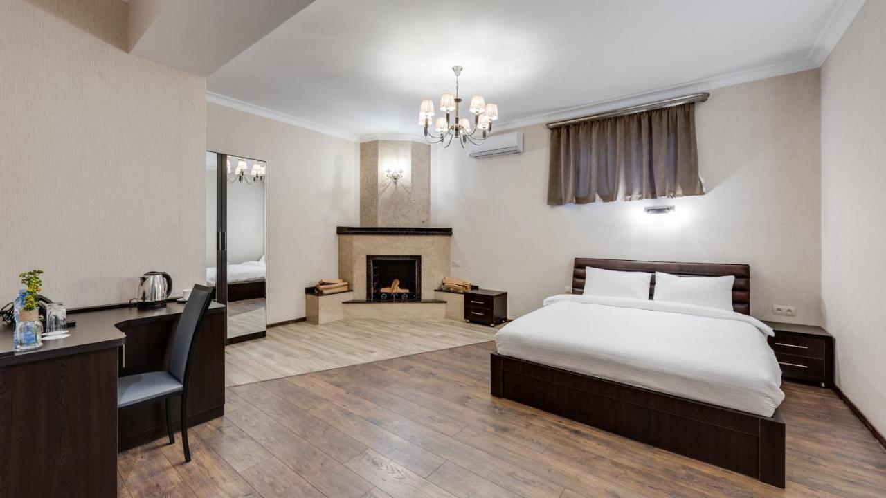 Siberia Hotel Tbiliszi Kültér fotó